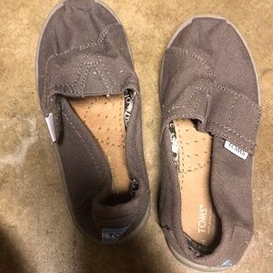 Toms shoes
